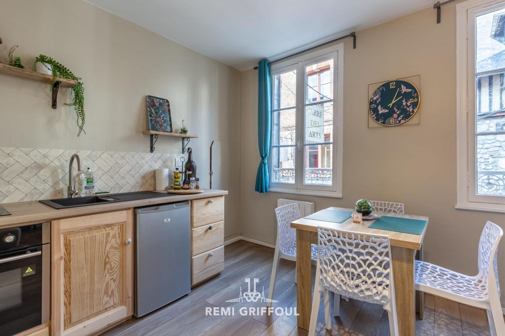 Emeraude Cozy Nest 3 Heart Of Historic District 2 Guests Honfleur Buitenkant foto